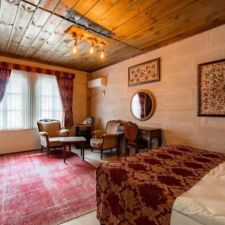 Hotel Amber Cave
