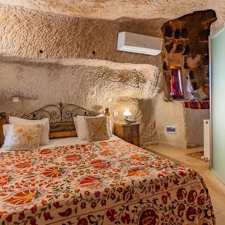 アンバー ケーブ スイーツ 3*