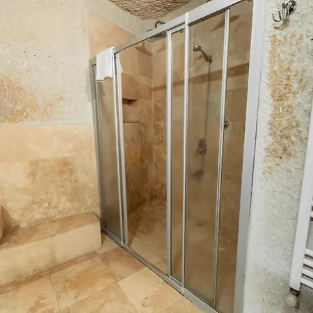 アンバー ケーブ スイーツ 3*