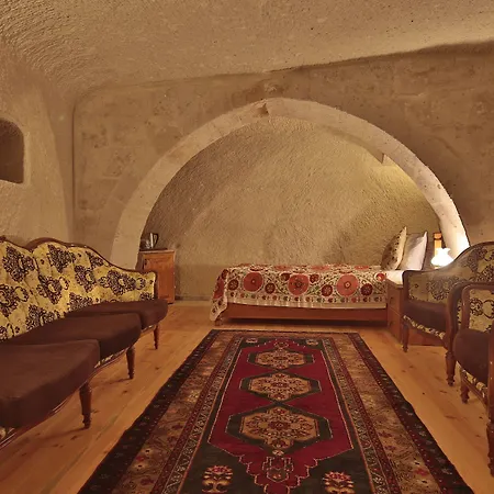 Amber Cave Hotel 3*
