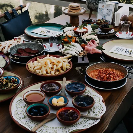 ホテル アンバー ケーブ スイーツ ギョレメ