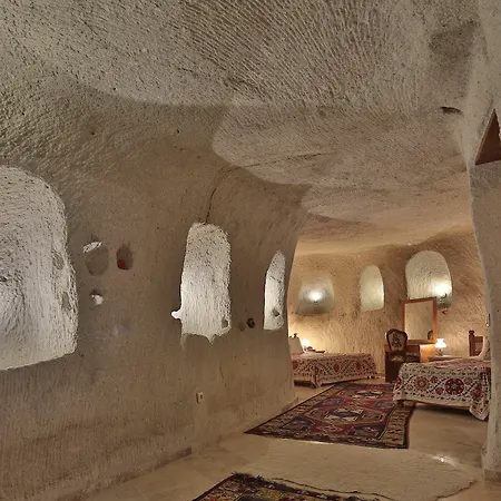 Hotel Amber Cave