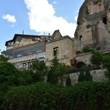 Hotel Amber Cave 3*