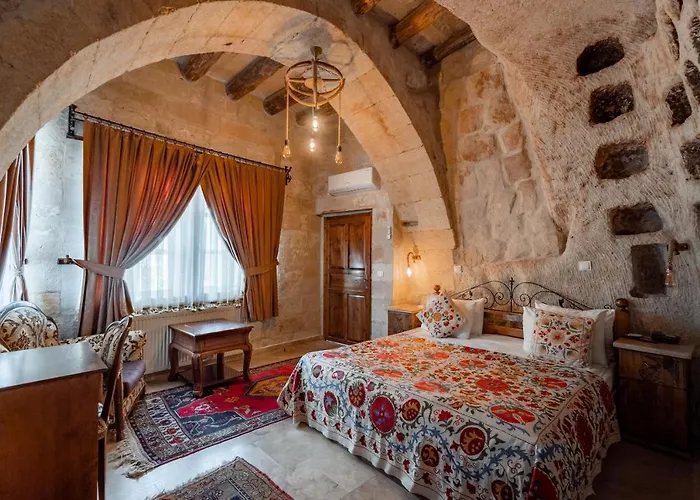 アンバー ケーブ スイーツ 3* ギョレメ