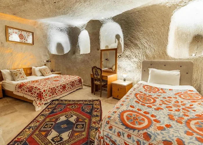 アンバー ケーブ スイーツ 3* ギョレメ