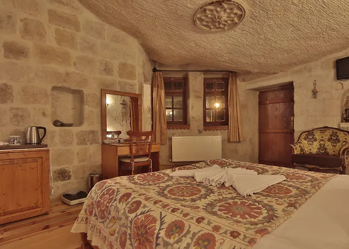 アンバー ケーブ スイーツ ギョレメ