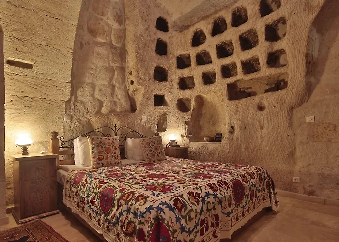 Szálloda Amber Cave 3*