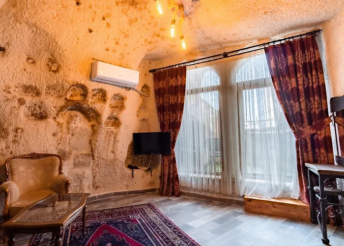 アンバー ケーブ スイーツ 3* ギョレメ