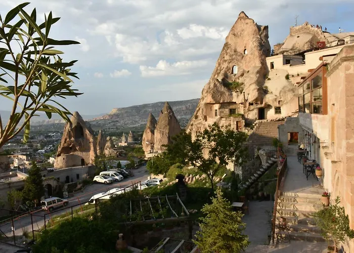 ホテル アンバー ケーブ スイーツ 3*